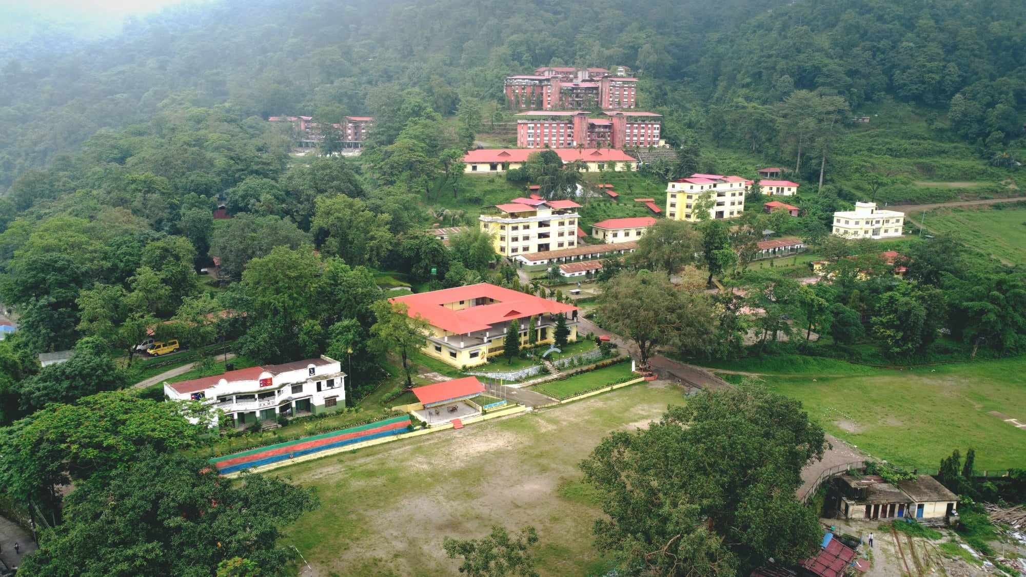 Sainik Awasiya MahaVidyalaya, Dharan Building 