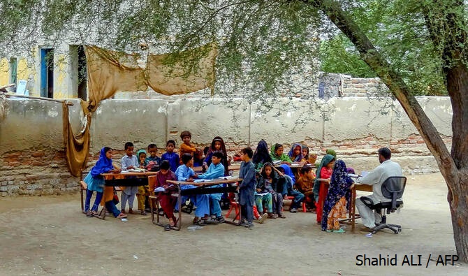 Pakistan Shuts Schools Amid Extreme Climate Conditions