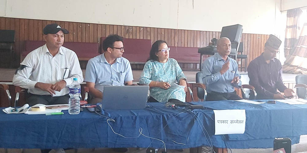 Professors Protest Demanding Autonomy for Institute of Engineering