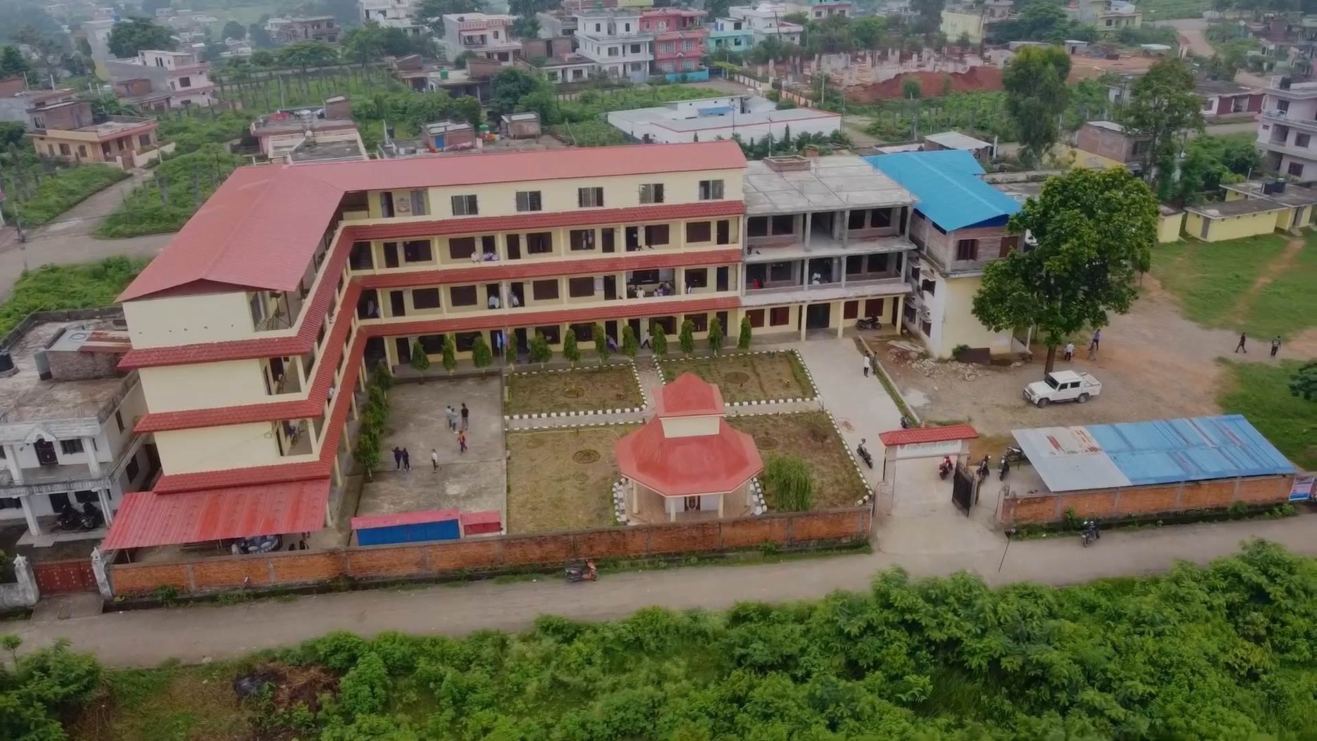 Deukhuri Multiple Campus, Building