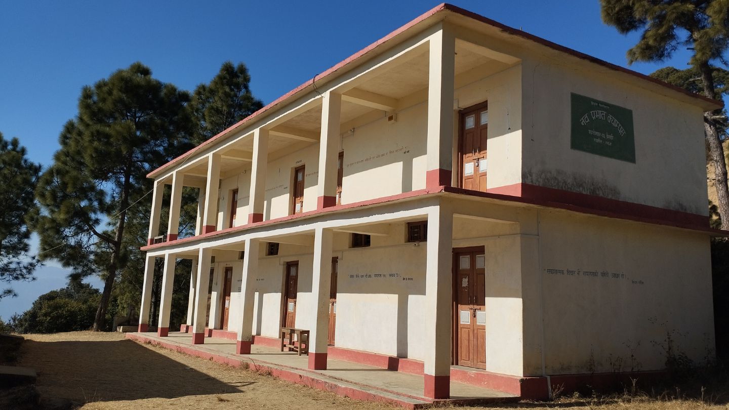Navaprabhat Samyukta Campus, Pancheshwor, Baitadi, Building