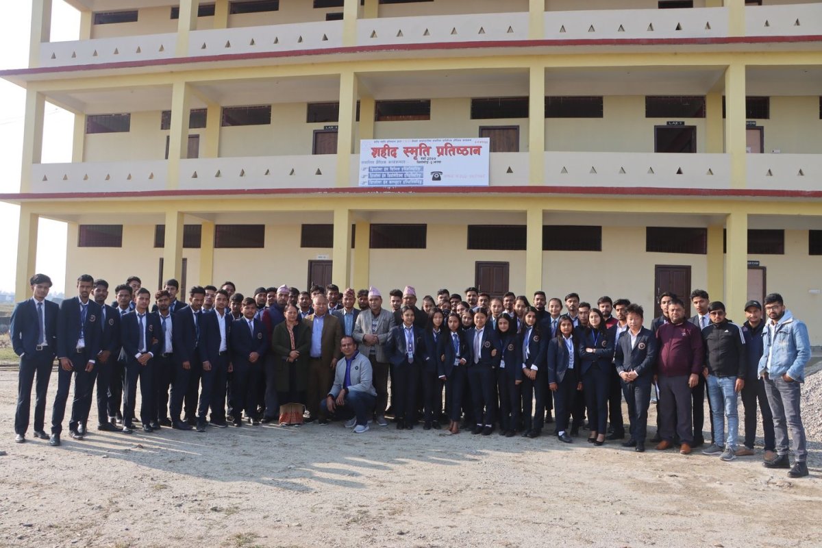 Sahid Smriti Pratisthan, Birtamode, Jhapa, Building, Students