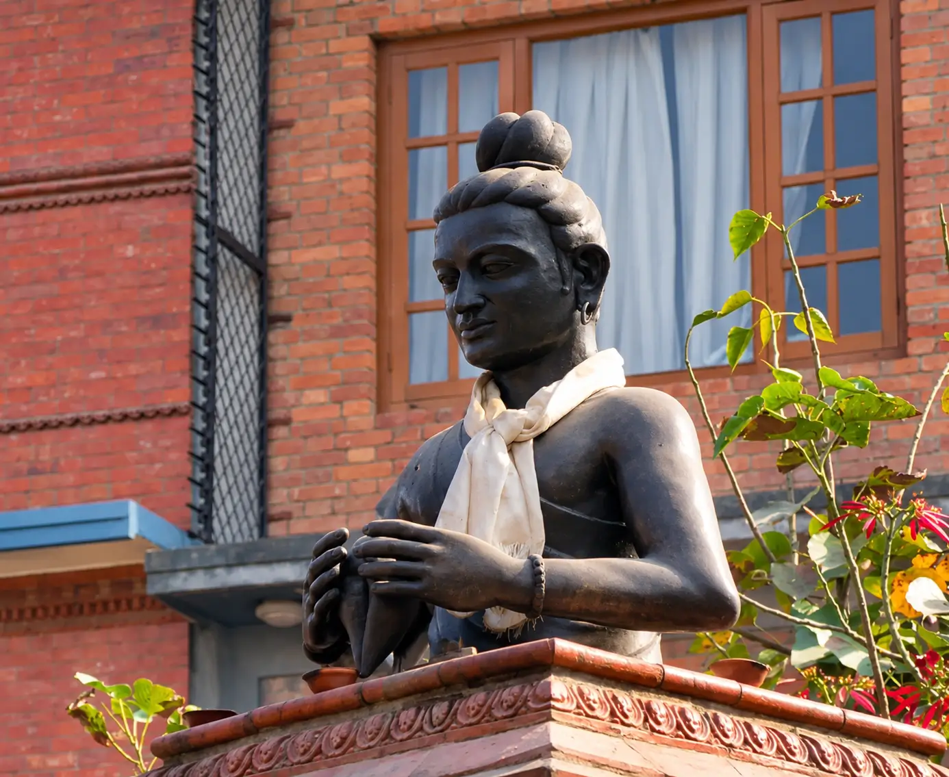 Statue of Sankhadhar Sakhwa